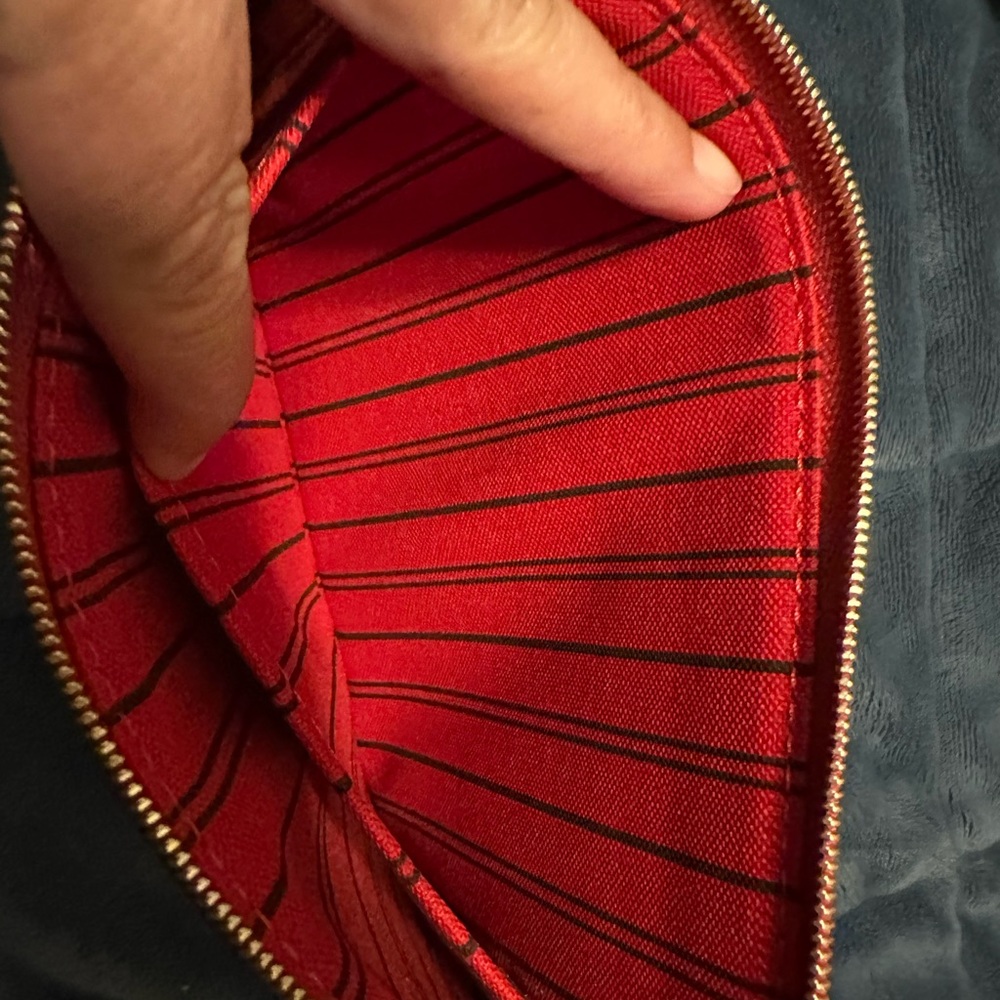 LV Wristlet - Picture 7 of 10